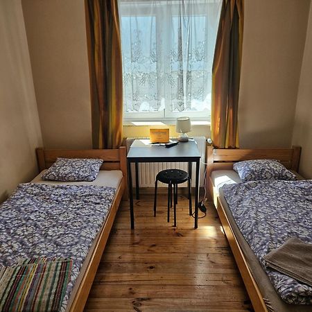 Taniespanie Rokietnica Rokietnica  外观 照片
