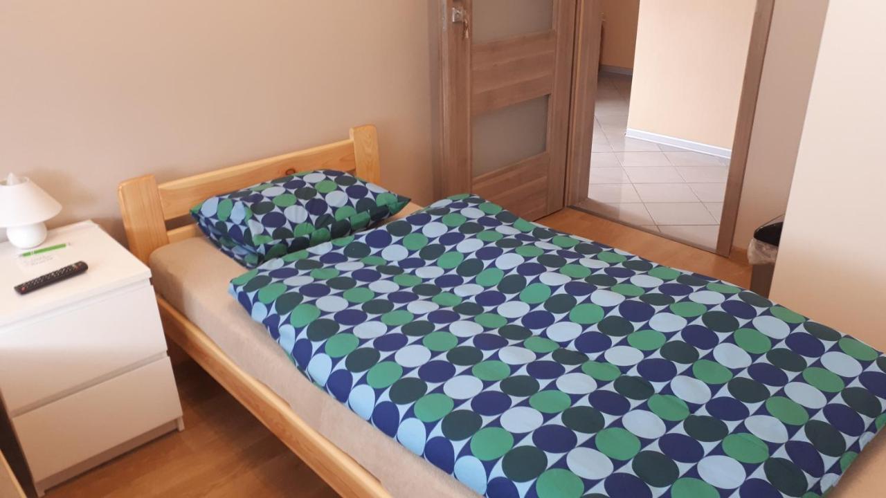 Taniespanie Rokietnica Rokietnica  外观 照片