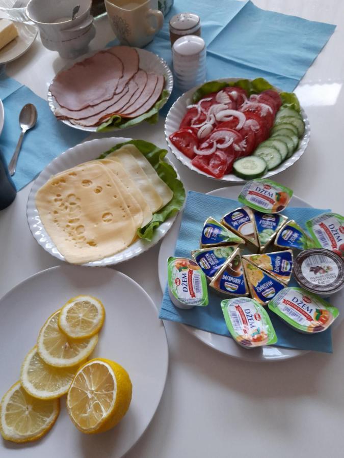 Taniespanie Rokietnica Rokietnica  外观 照片