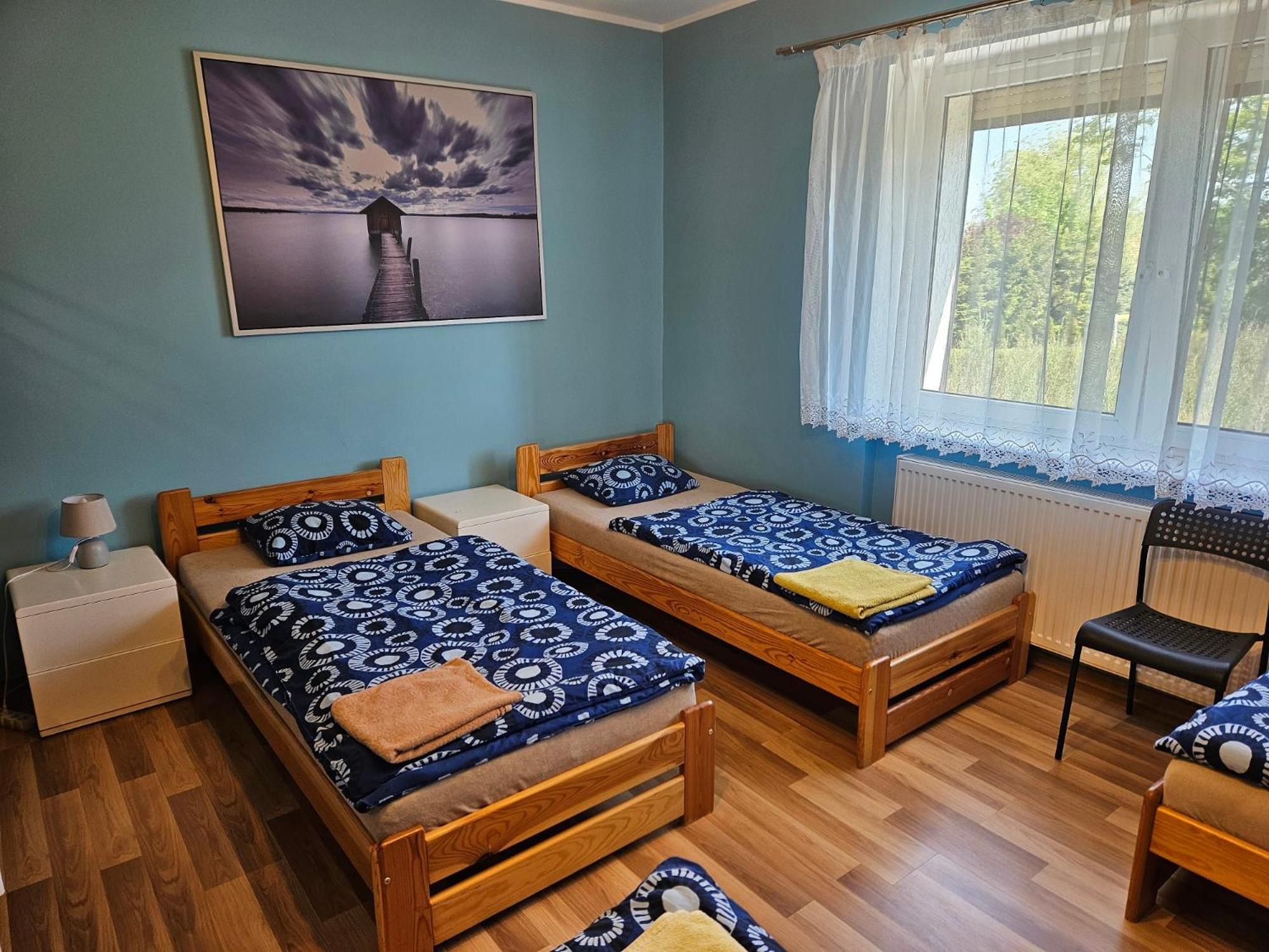 Taniespanie Rokietnica Rokietnica  外观 照片